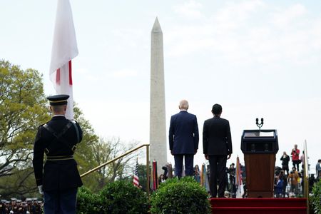 tagreuters.com2024binary_LYNXNPEK390NX-VIEWIMAGE