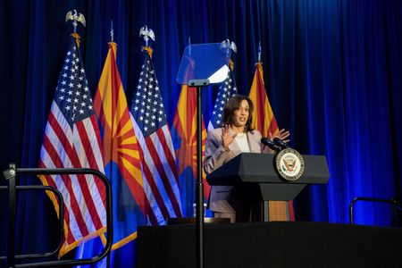 tagreuters.com2024binary_LYNXNPEK3C00S-VIEWIMAGE