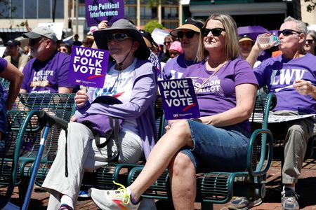 tagreuters.com2024binary_LYNXNPEK3C08L-VIEWIMAGE