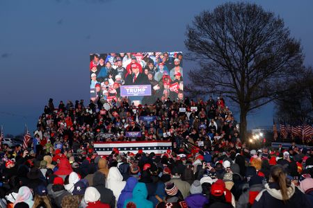 tagreuters.com2024binary_LYNXNPEK3D025-VIEWIMAGE