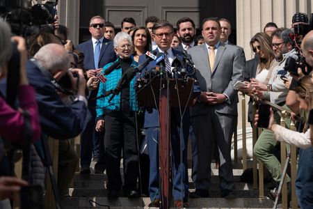 tagreuters.com2024binary_LYNXNPEK3N0ZD-VIEWIMAGE