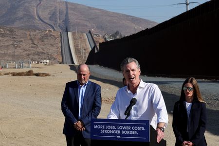 tagreuters.com2024binary_LYNXNPEKB500B-VIEWIMAGE