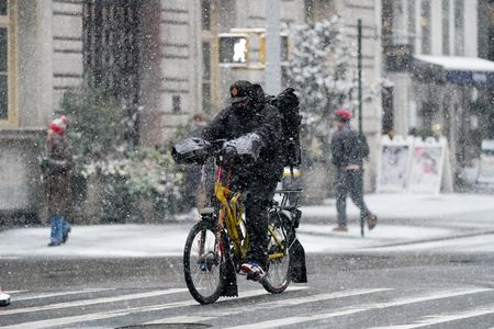 tagreuters.com2025binary_LYNXMPEL050Q9-VIEWIMAGE