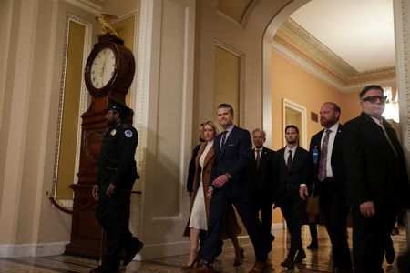 tagreuters.com2025binary_LYNXMPEL0C09I-VIEWIMAGE