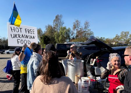 tagreuters.com2025binary_LYNXMPEL0C0BH-VIEWIMAGE