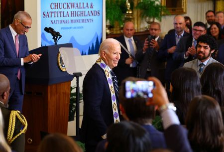 tagreuters.com2025binary_LYNXMPEL0E011-VIEWIMAGE