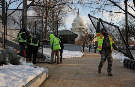 tagreuters.com2025binary_LYNXMPEL0E0MB-VIEWIMAGE