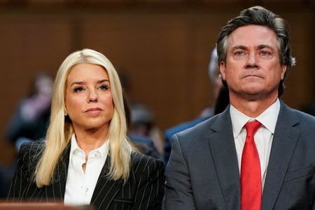 tagreuters.com2025binary_LYNXMPEL0E0Q8-VIEWIMAGE