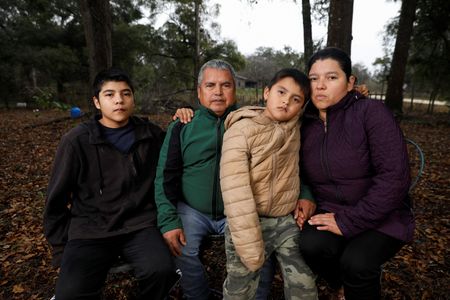 tagreuters.com2025binary_LYNXMPEL0F0DW-VIEWIMAGE