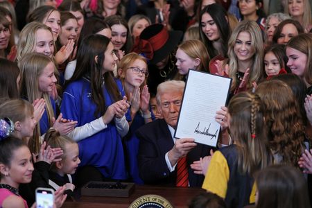 tagreuters.com2025binary_LYNXMPEL15017-VIEWIMAGE