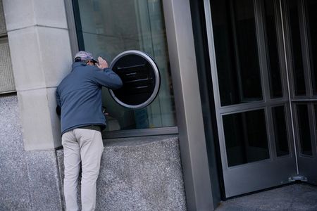 tagreuters.com2025binary_LYNXMPEL160UL-VIEWIMAGE