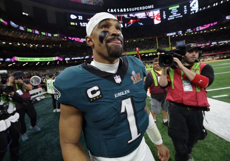 tagreuters.com2025binary_LYNXMPEL1903J-VIEWIMAGE