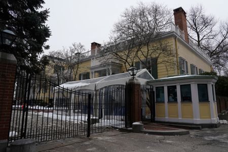 tagreuters.com2025binary_LYNXMPEL1A0V1-VIEWIMAGE