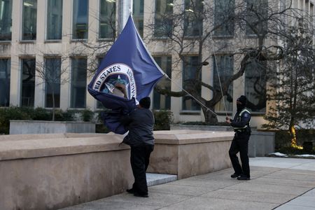 tagreuters.com2025binary_LYNXMPEL1C11S-VIEWIMAGE