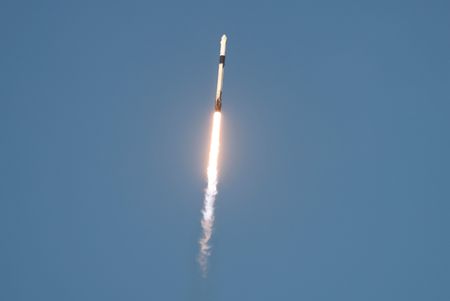 tagreuters.com2025binary_LYNXMPEL2D128-VIEWIMAGE