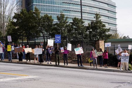 tagreuters.com2025binary_LYNXMPEL3F0X1-VIEWIMAGE