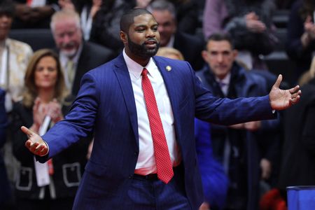 tagreuters.com2025binary_LYNXMPEL3L15B-VIEWIMAGE