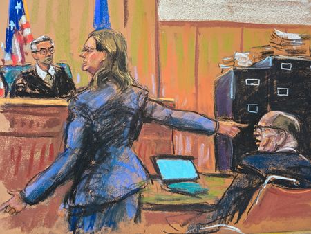 tagreuters.com2025binary_LYNXMPEL3M10Z-VIEWIMAGE