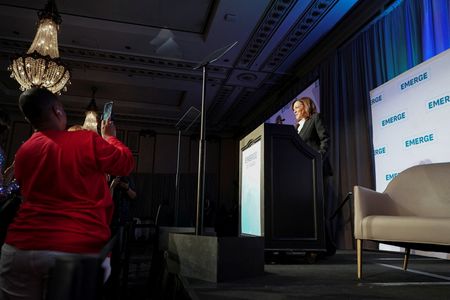 tagreuters.com2025binary_LYNXMPEL401DT-VIEWIMAGE