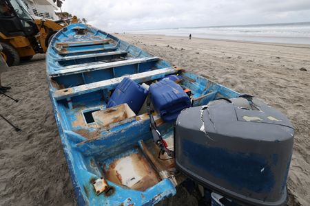 tagreuters.com2025binary_LYNXMPEL440QM-VIEWIMAGE