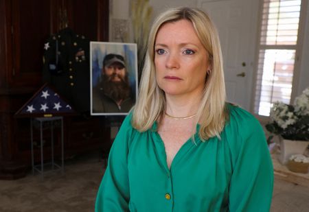 tagreuters.com2025binary_LYNXMPEL480R5-VIEWIMAGE