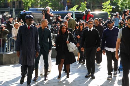 tagreuters.com2025binary_LYNXMPEL4B0HW-VIEWIMAGE