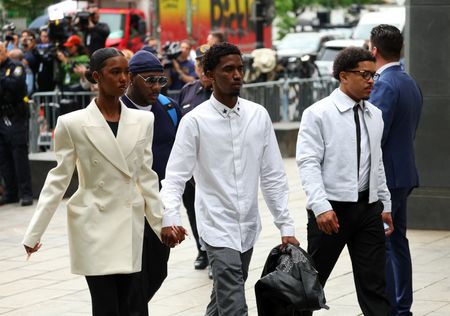 tagreuters.com2025binary_LYNXMPEL4C0NU-VIEWIMAGE