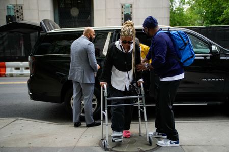 tagreuters.com2025binary_LYNXMPEL4C0NW-VIEWIMAGE