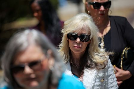 tagreuters.com2025binary_LYNXMPEL4D009-VIEWIMAGE