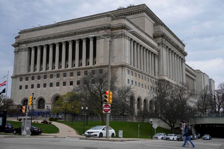 tagreuters.com2025binary_LYNXMPEL4E0E9-VIEWIMAGE