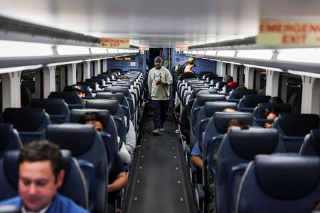 tagreuters.com2025binary_LYNXMPEL4F03Q-VIEWIMAGE