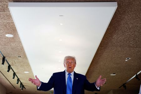 tagreuters.com2025binary_LYNXMPEL4F0KW-VIEWIMAGE