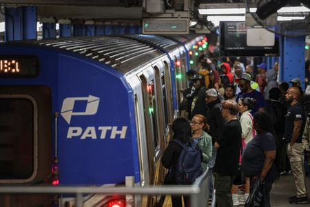 tagreuters.com2025binary_LYNXMPEL4F0TZ-VIEWIMAGE