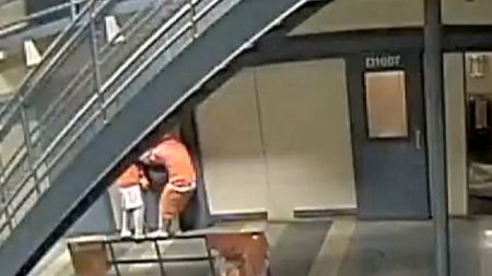 tagreuters.com2025binary_LYNXMPEL4G0H5-VIEWIMAGE