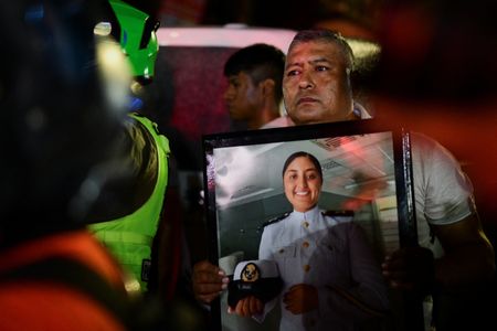 tagreuters.com2025binary_LYNXMPEL4J0UY-VIEWIMAGE