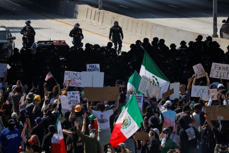 tagreuters.com2025binary_LYNXMPEL570DB-VIEWIMAGE