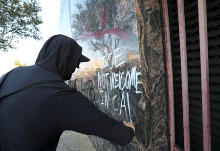 tagreuters.com2025binary_LYNXMPEL5900A-VIEWIMAGE