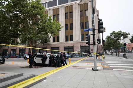 tagreuters.com2025binary_LYNXMPEL5A0PA-VIEWIMAGE