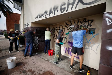 tagreuters.com2025binary_LYNXMPEL5A0V0-VIEWIMAGE