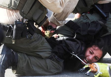 tagreuters.com2025binary_LYNXMPEL5E01N-VIEWIMAGE