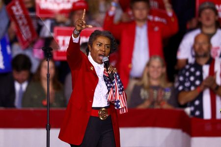 tagreuters.com2025binary_LYNXMPEL5E04H-VIEWIMAGE