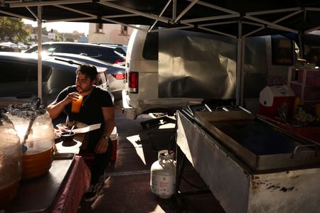 tagreuters.com2025binary_LYNXMPEL5G0KU-VIEWIMAGE