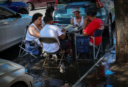 tagreuters.com2025binary_LYNXMPEL5N15K-VIEWIMAGE