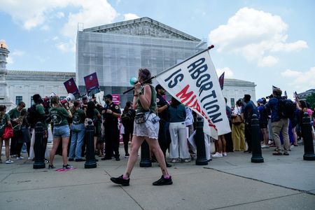 tagreuters.com2025binary_LYNXMPEL5P10Y-VIEWIMAGE