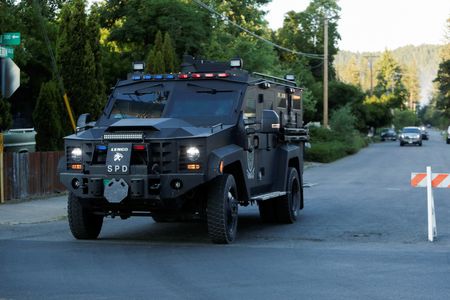 tagreuters.com2025binary_LYNXMPEL5T046-VIEWIMAGE