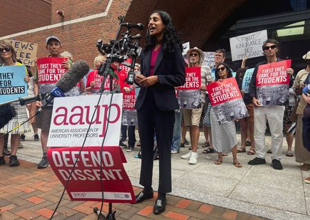 tagreuters.com2025binary_LYNXMPEL66126-VIEWIMAGE