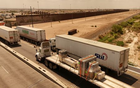 tagreuters.com2025binary_LYNXMPEL6C00S-VIEWIMAGE