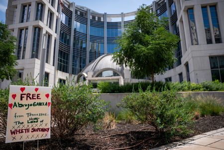 tagreuters.com2025binary_LYNXMPEL6F12N-VIEWIMAGE