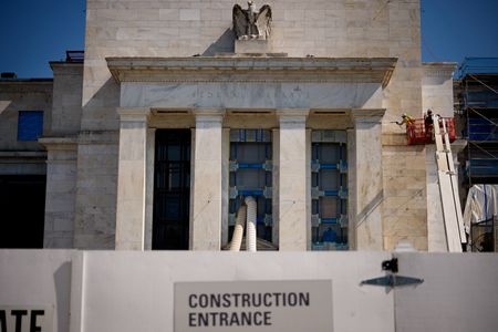 tagreuters.com2025binary_LYNXMPEL7020Z-VIEWIMAGE