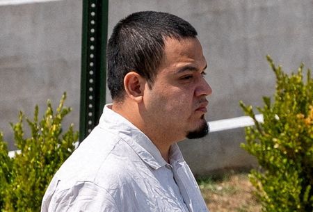 tagreuters.com2025binary_LYNXMPEL7Q0PB-VIEWIMAGE